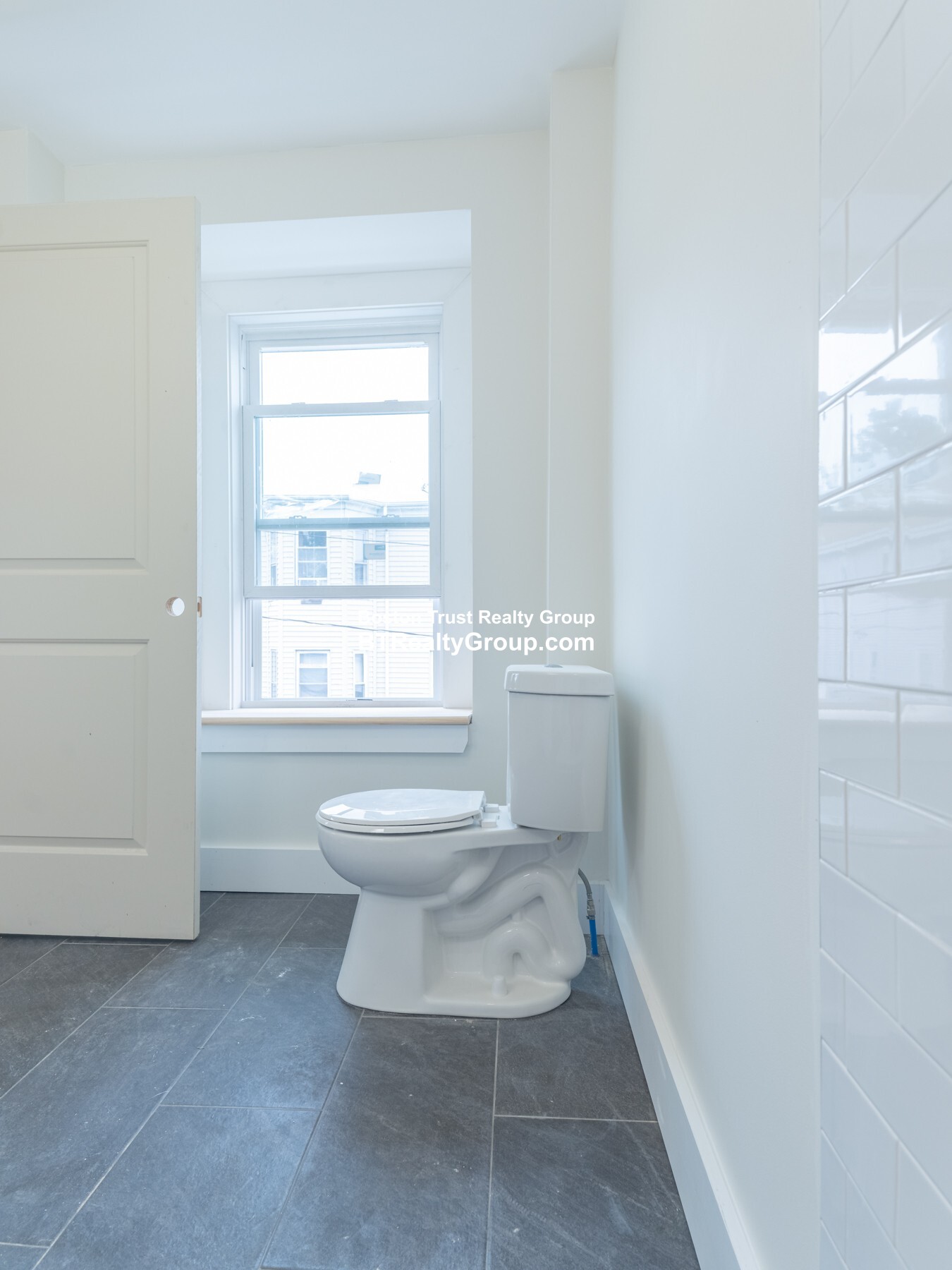 17 Clarence St, Roxbury