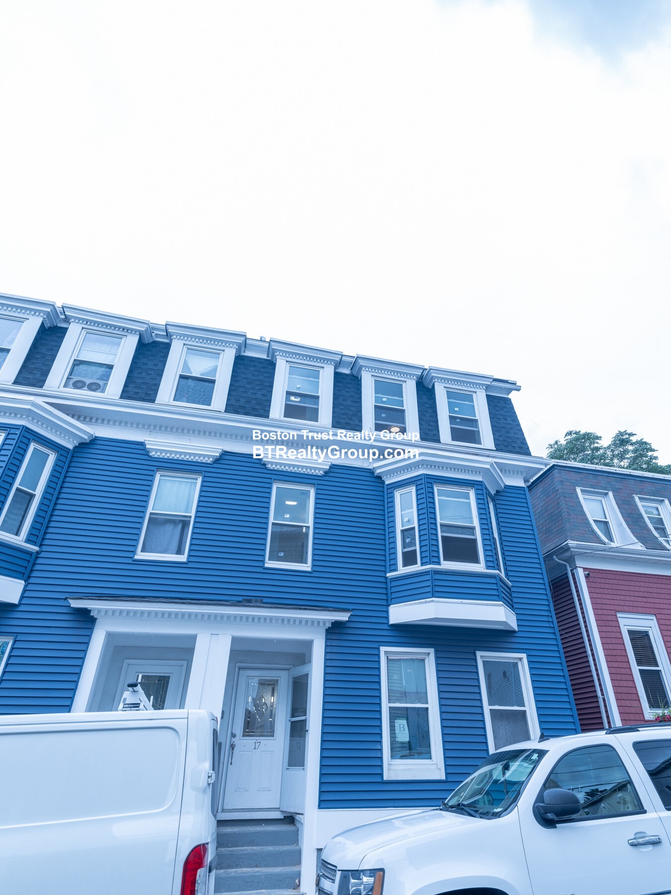 17 Clarence St, Roxbury