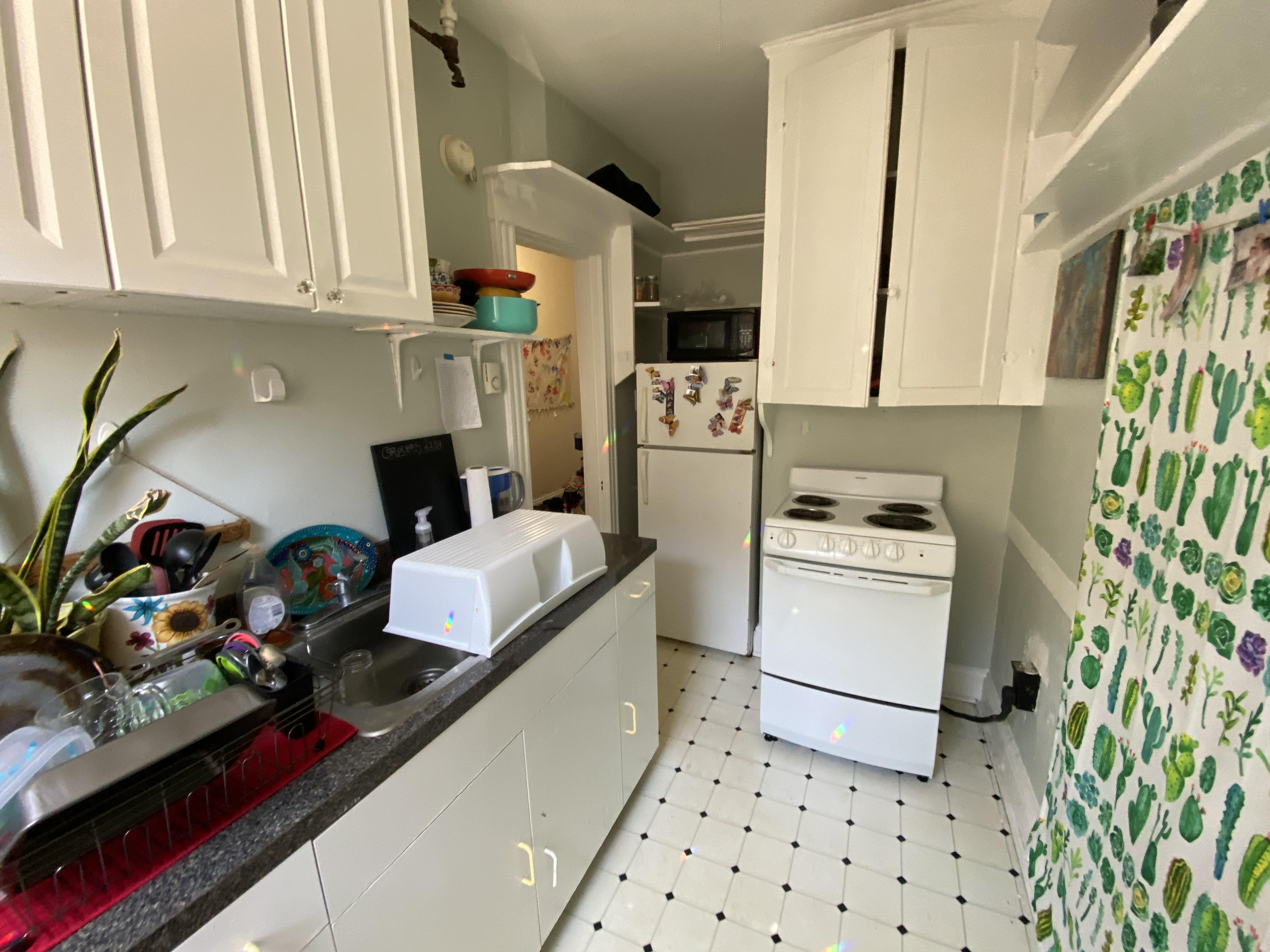 Studio bed, 1 bath apartment for rent at 57 Park Dr Unit 8, Fenway — photo 4 of 5