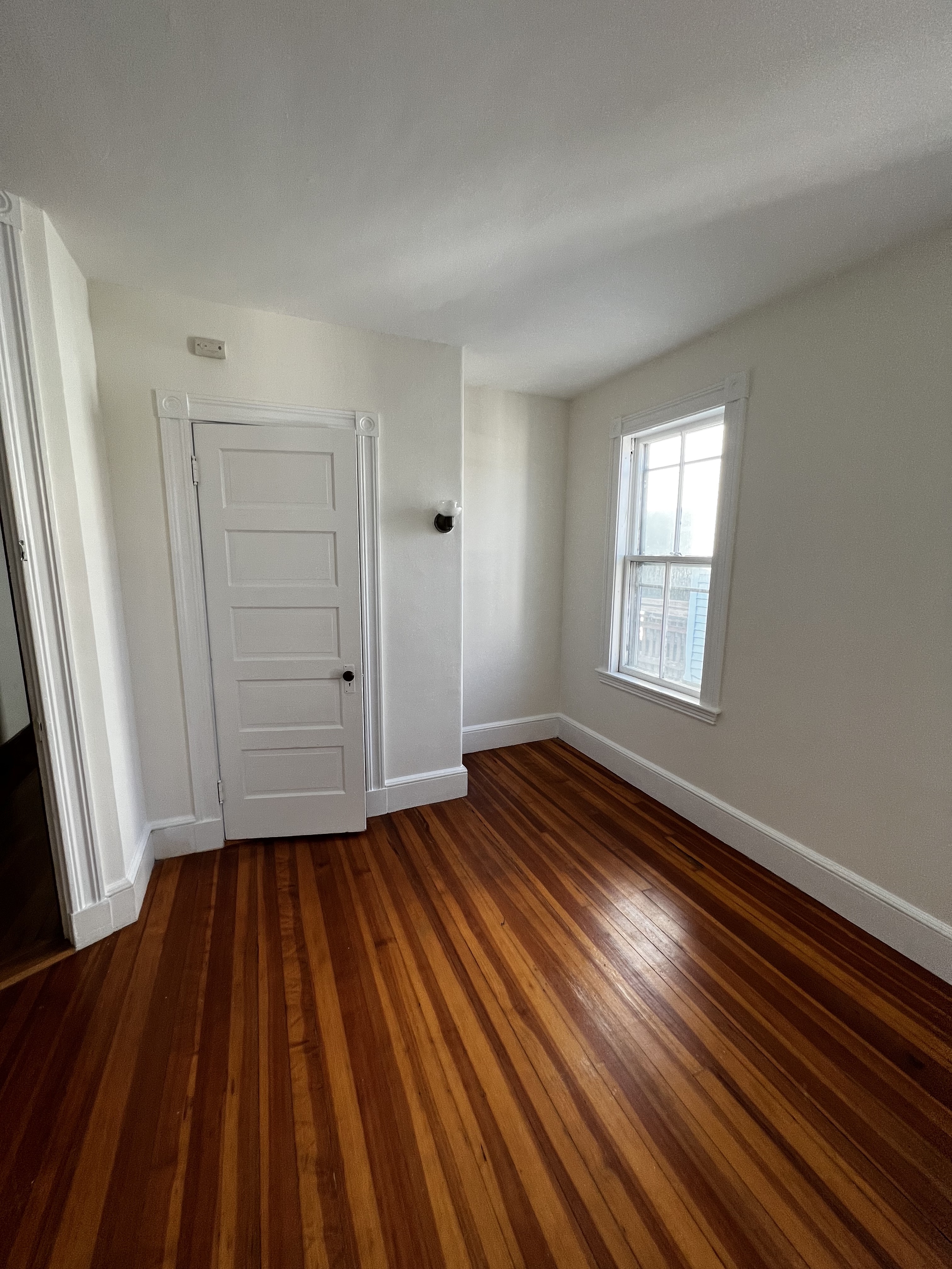 3 bed, 1 bath apartment for rent at 8 Edwin St Unit 3, Brookline Hills — photo 15 of 18