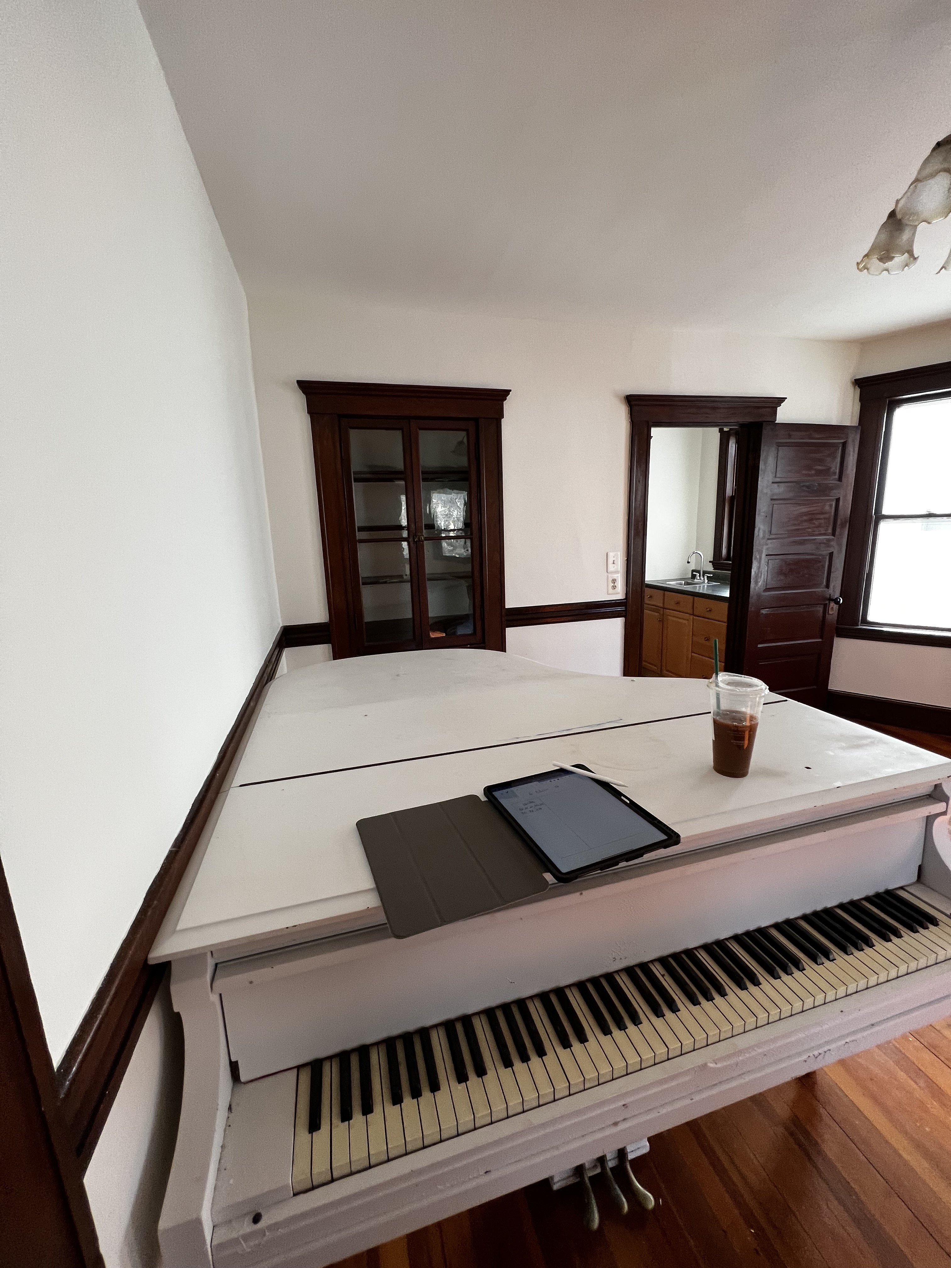 3 bed, 1 bath apartment for rent at 6 Edwin St Unit 3Rd Fl., Brookline Village — photo 6 of 21