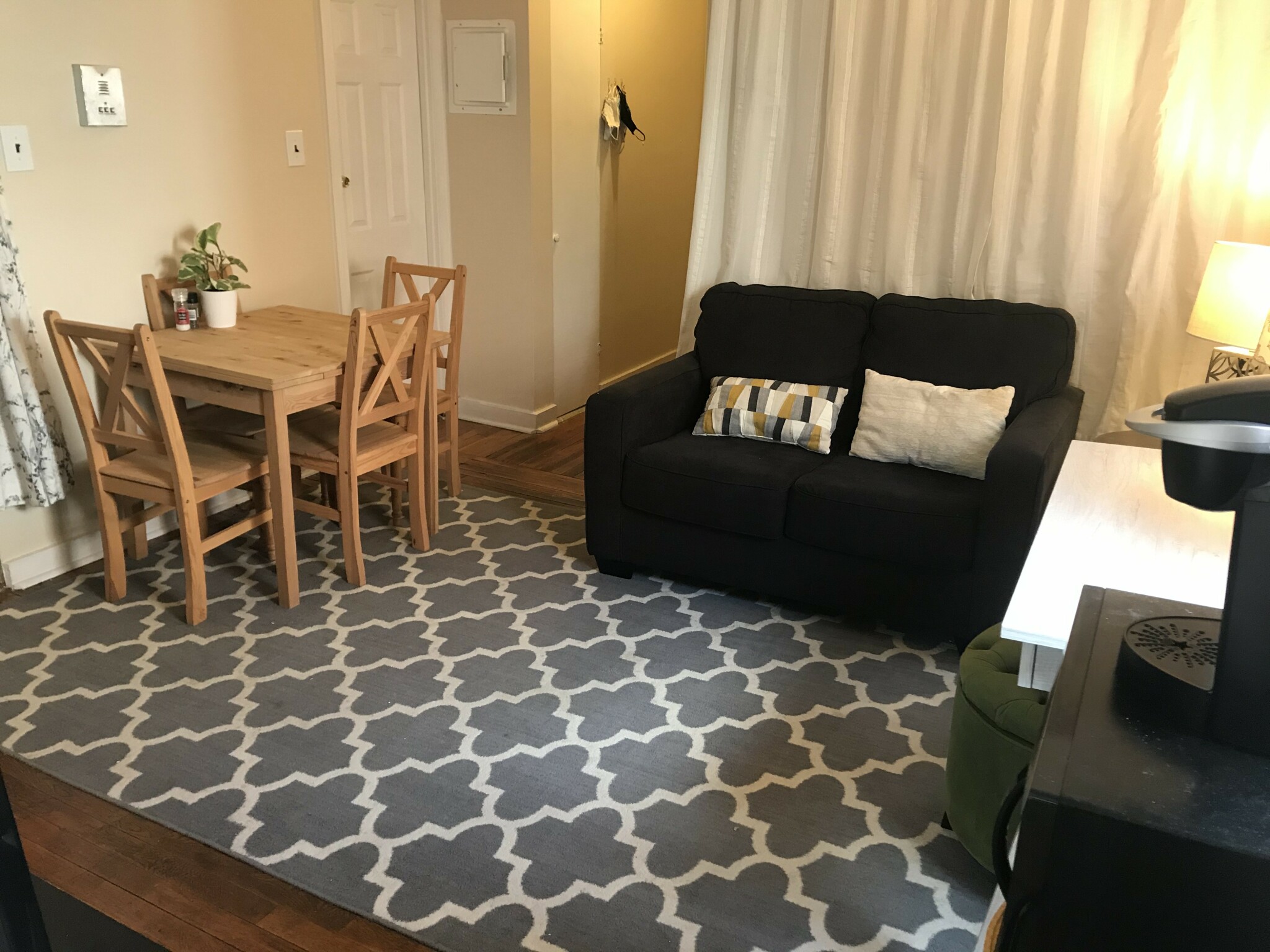 896 Huntington Ave, Mission Hill