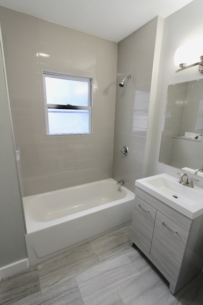 3 bed, 1.5 bath apartment for rent at 2 Draper St Unit 1, Dorchester — photo 3 of 7