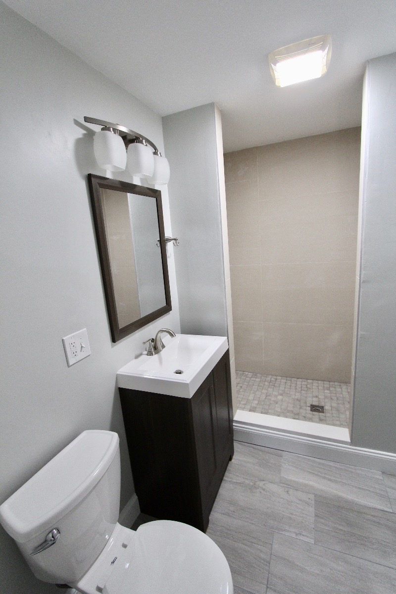 3 bed, 1.5 bath apartment for rent at 4 Draper Unit 1, Dorchester — photo 4 of 9