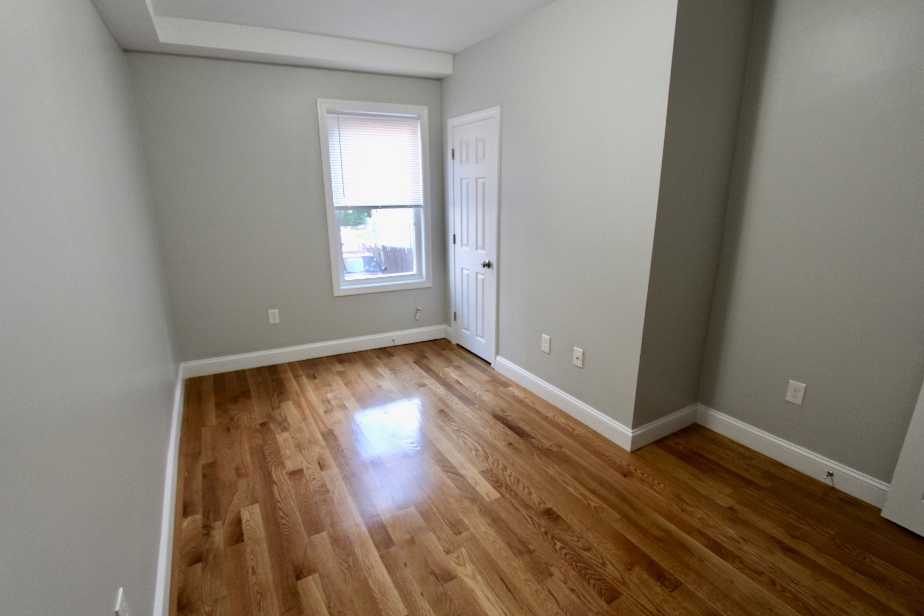 3 bed, 1.5 bath apartment for rent at 4 Draper Unit 1, Dorchester — photo 5 of 9