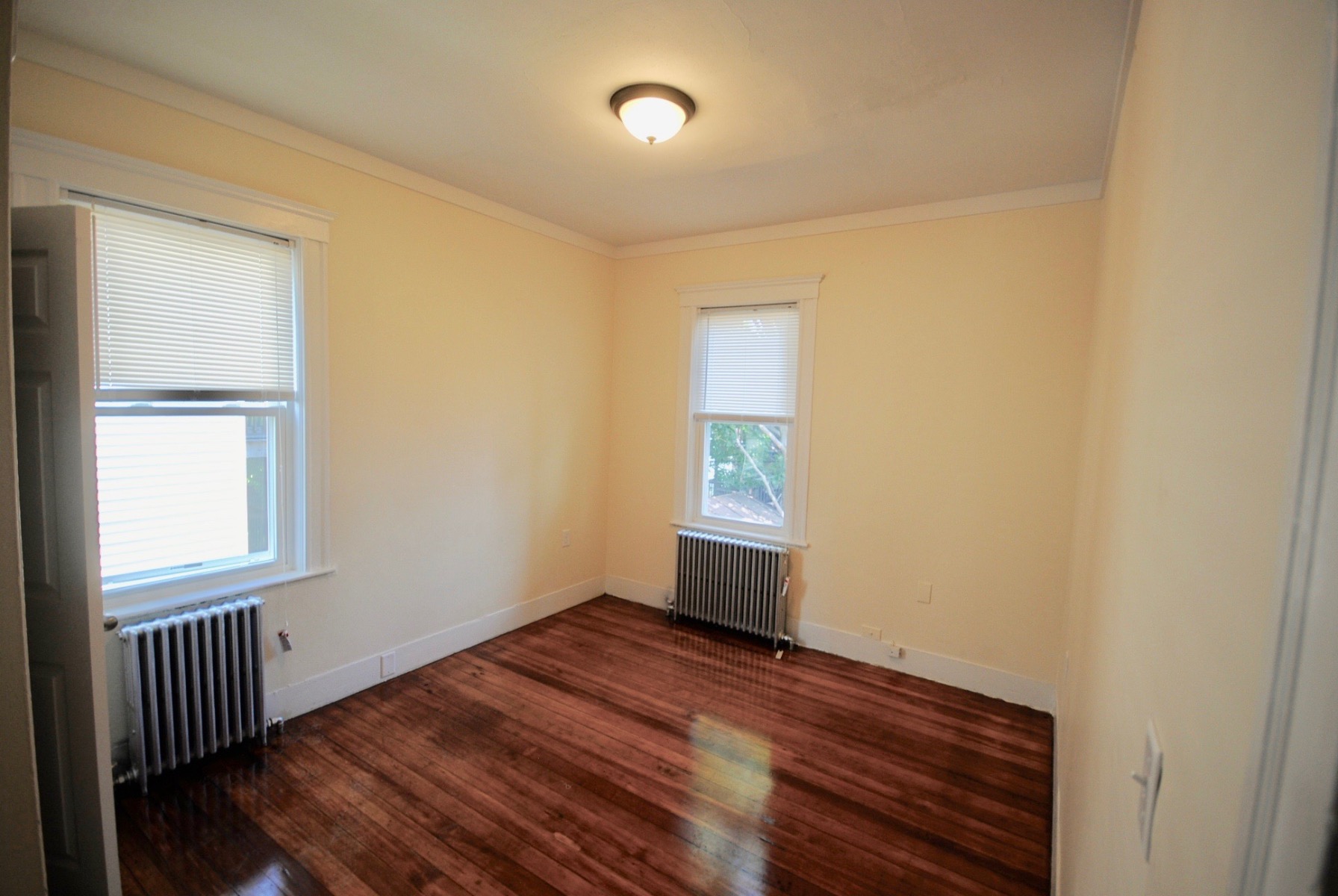 4 bed, 2 bath apartment for rent at 98 Montebello Unit 3, Jamaica Plain — photo 9 of 10