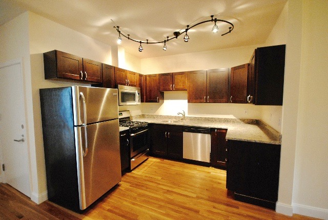 342 Meridian St, Central Square