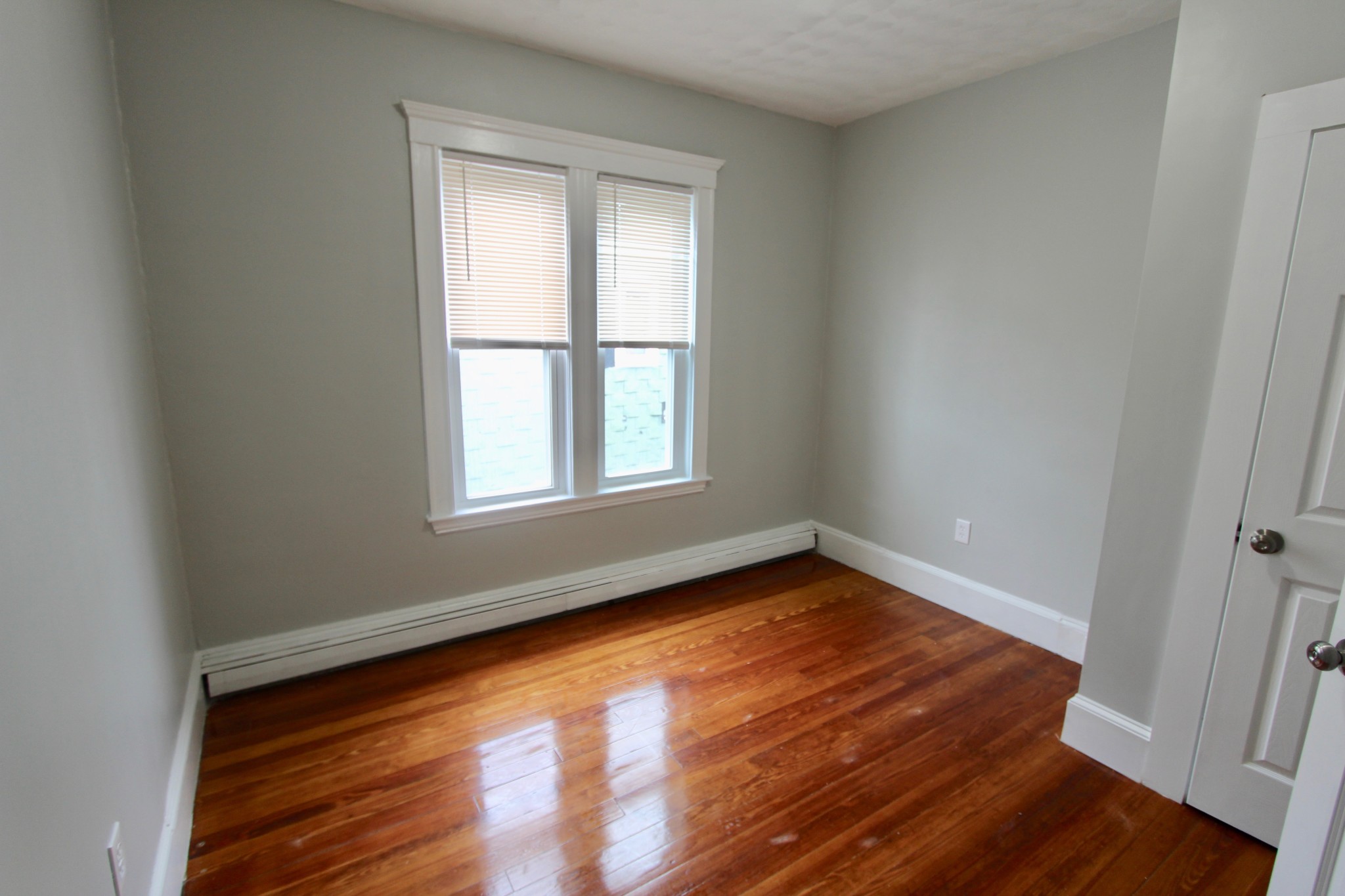 4 bed, 2 bath apartment for rent at 15 Elder St Unit 2, Dorchester — photo 7 of 9