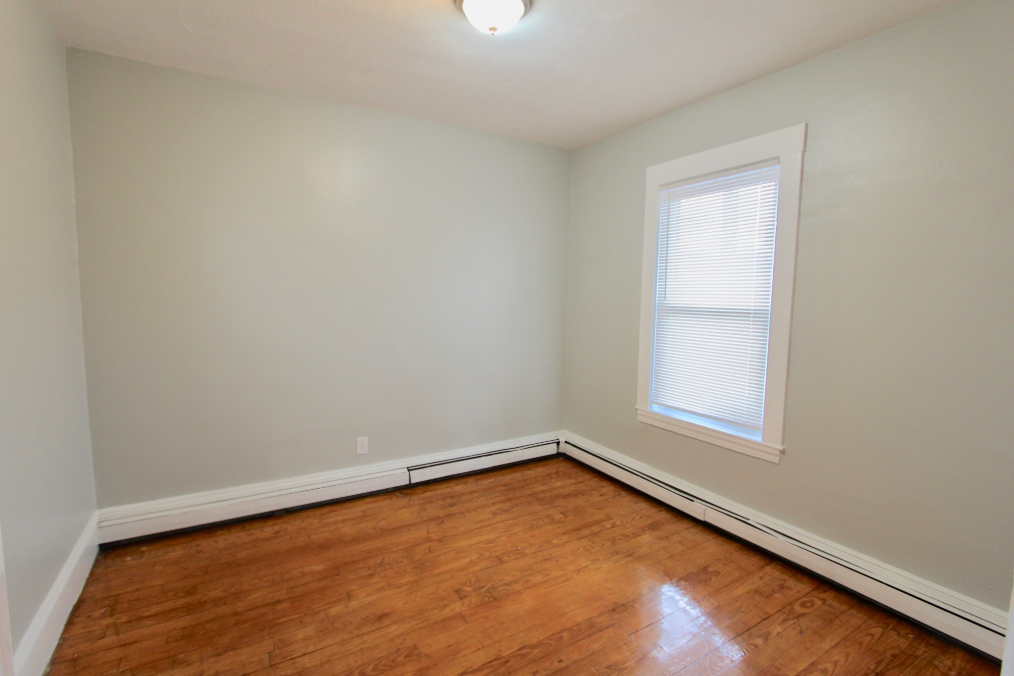 4 bed, 2 bath apartment for rent at 15 Elder St Unit 2, Dorchester — photo 8 of 9