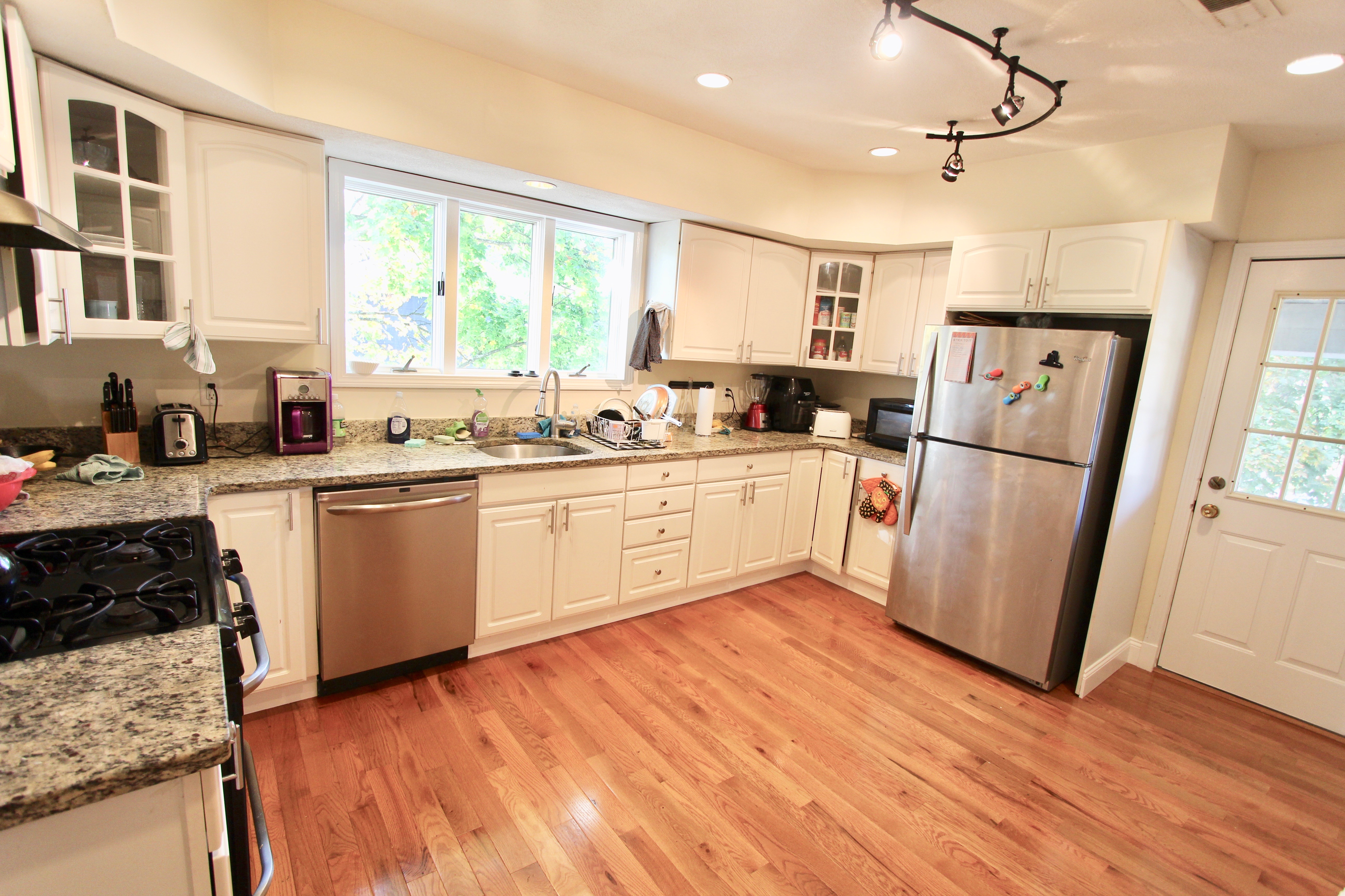 7 bed, 2 bath apartment for rent at 15 Taylor Unit A, Brookline Hills — photo 1 of 12