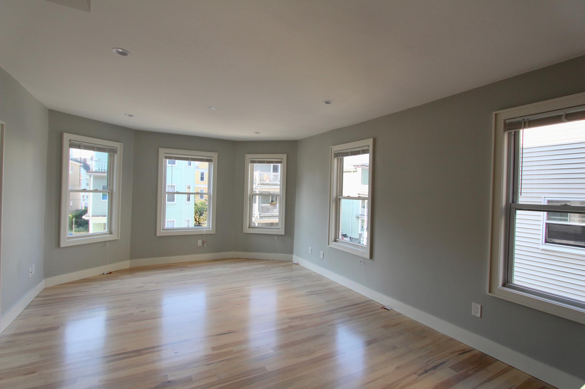 24 Tower St, Jamaica Plain