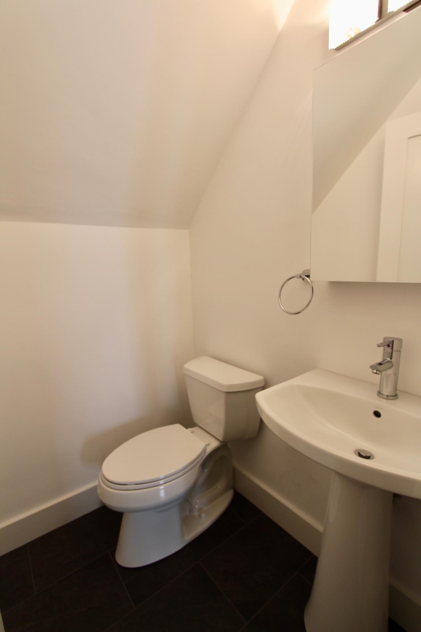 3 bed, 1.5 bath apartment for rent at 24 Tower Unit 3, Jamaica Plain — photo 6 of 9