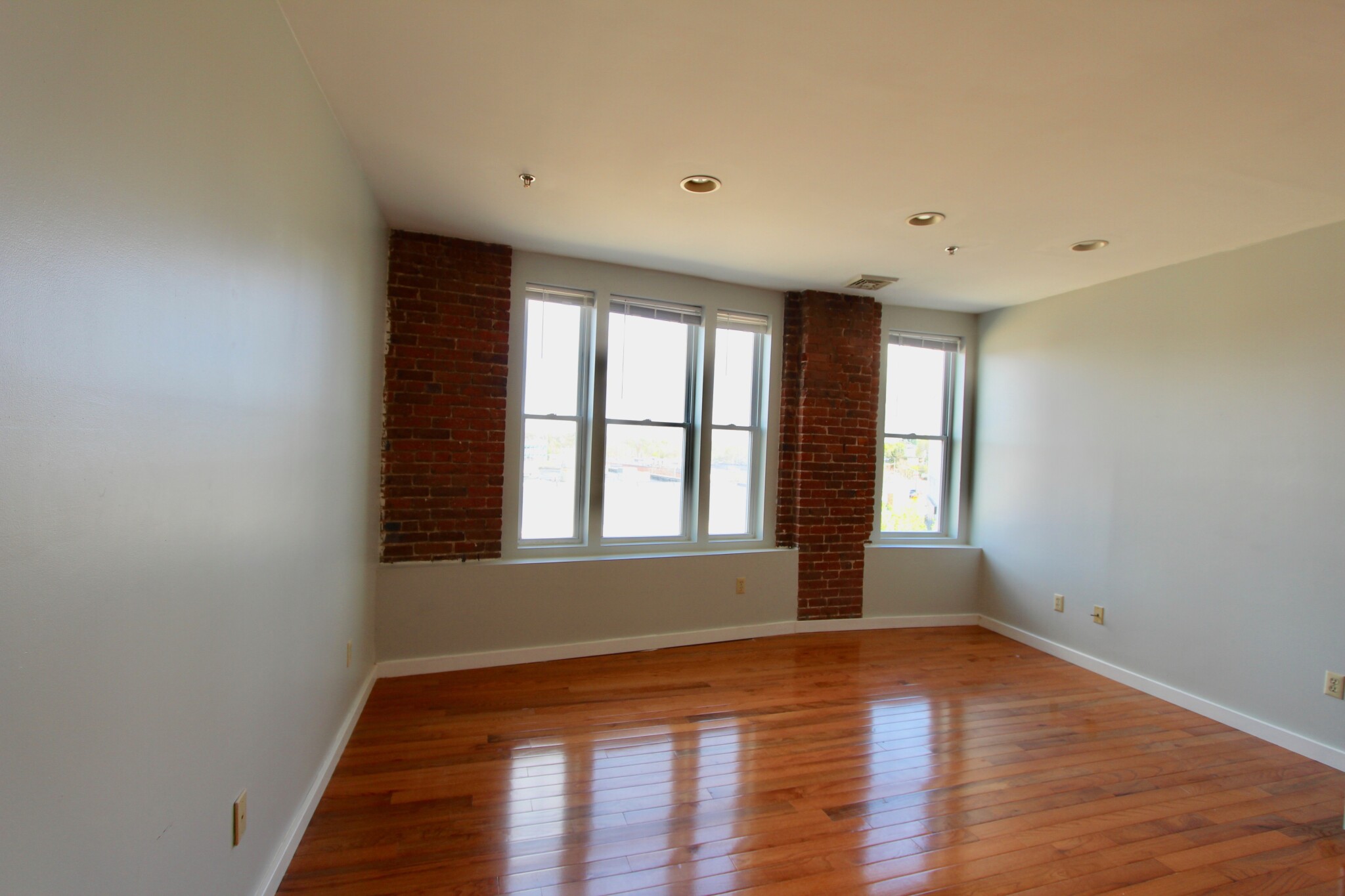 Photos of apartment on Arlington St.,Fitchburg MA 01420