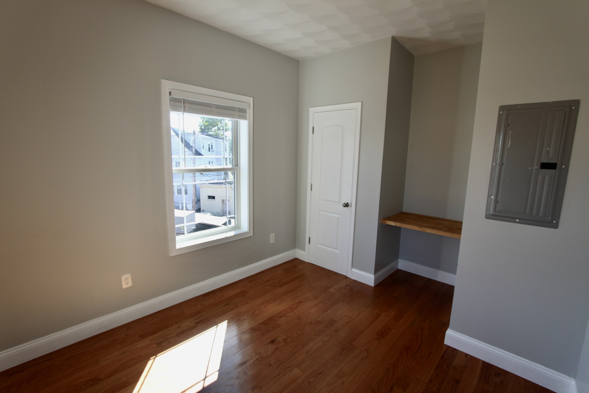 9.6 Dehon St, Revere