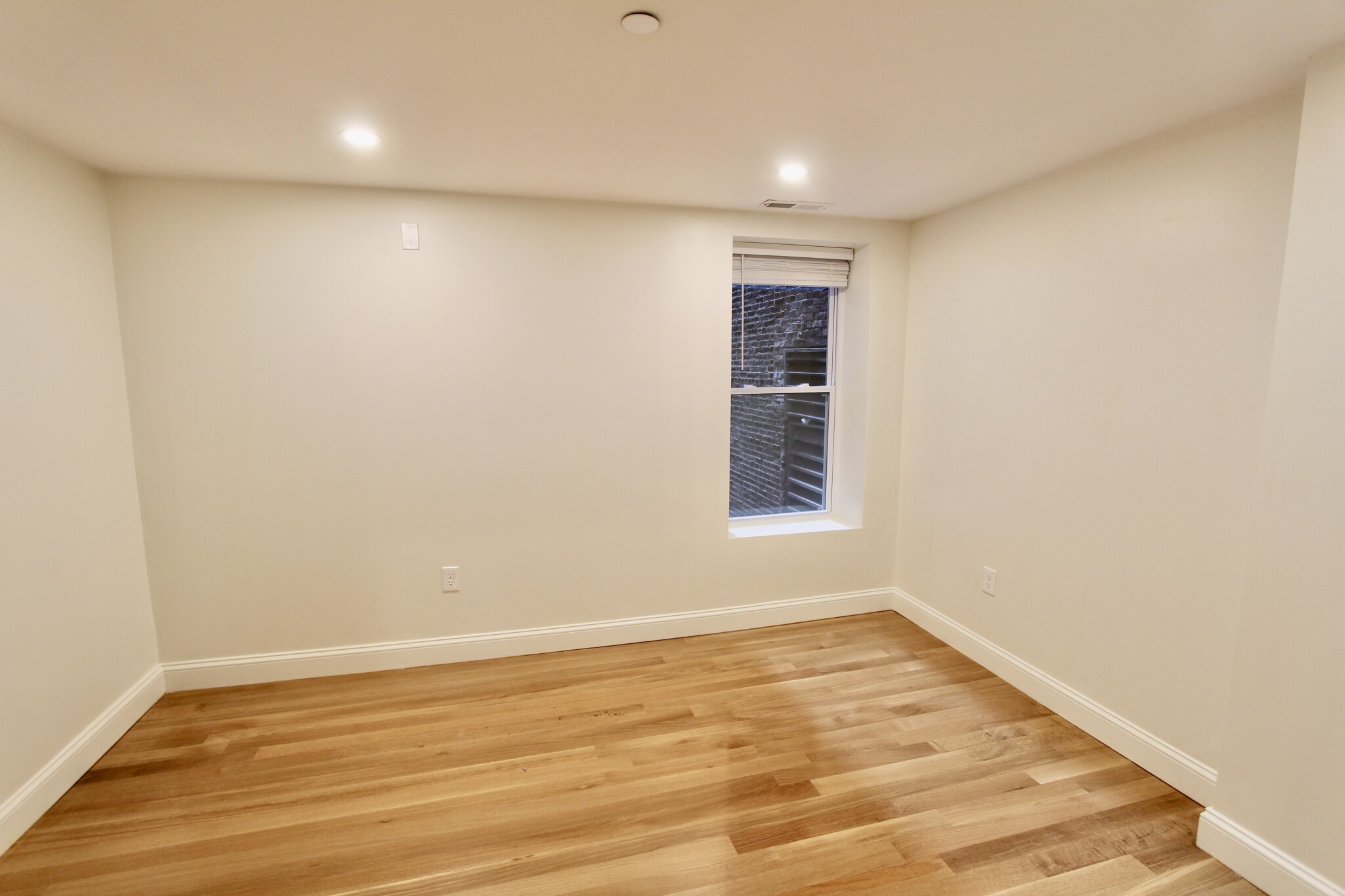 342 Meridian St, East Boston