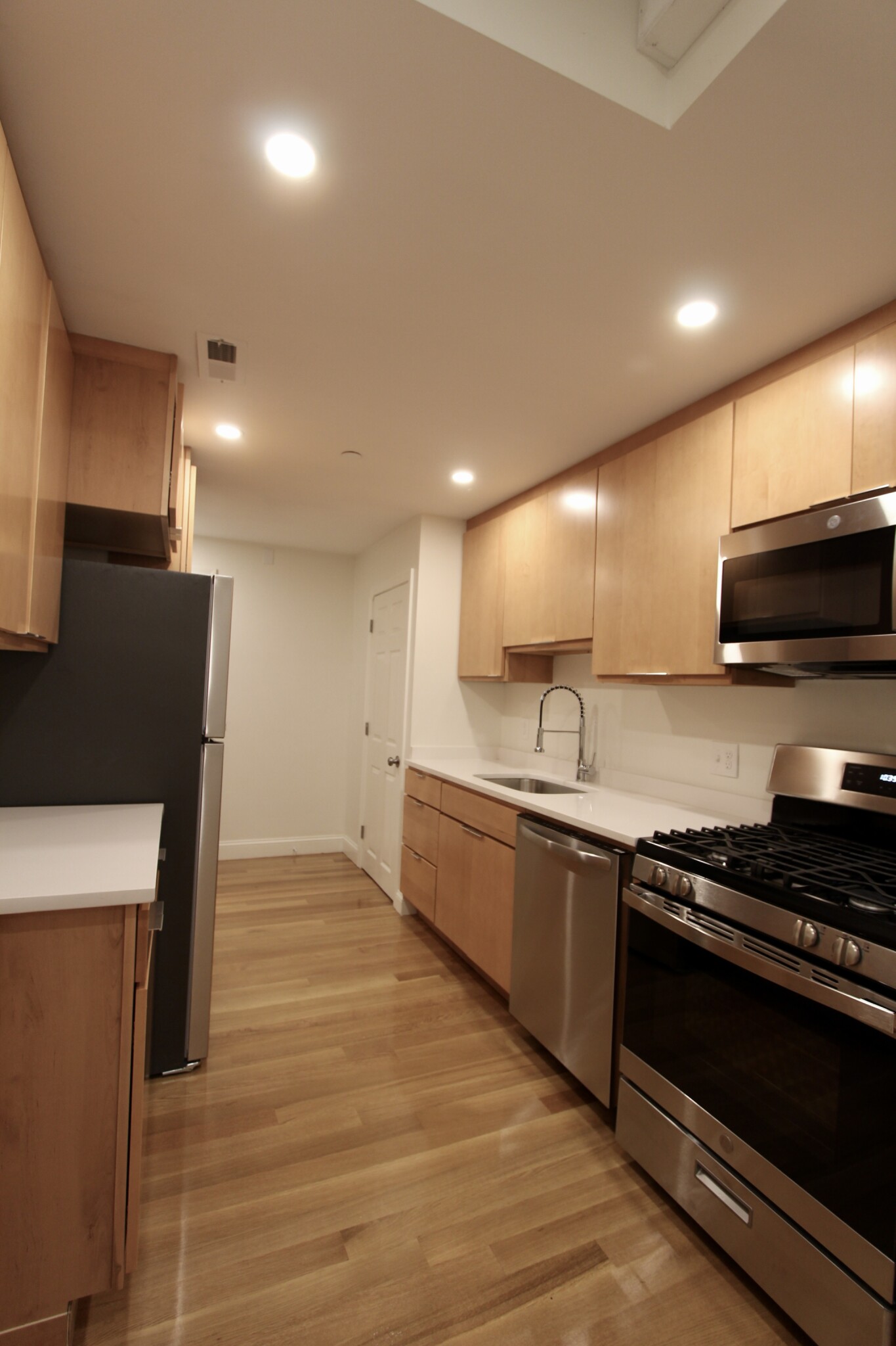 342 Meridian St, East Boston