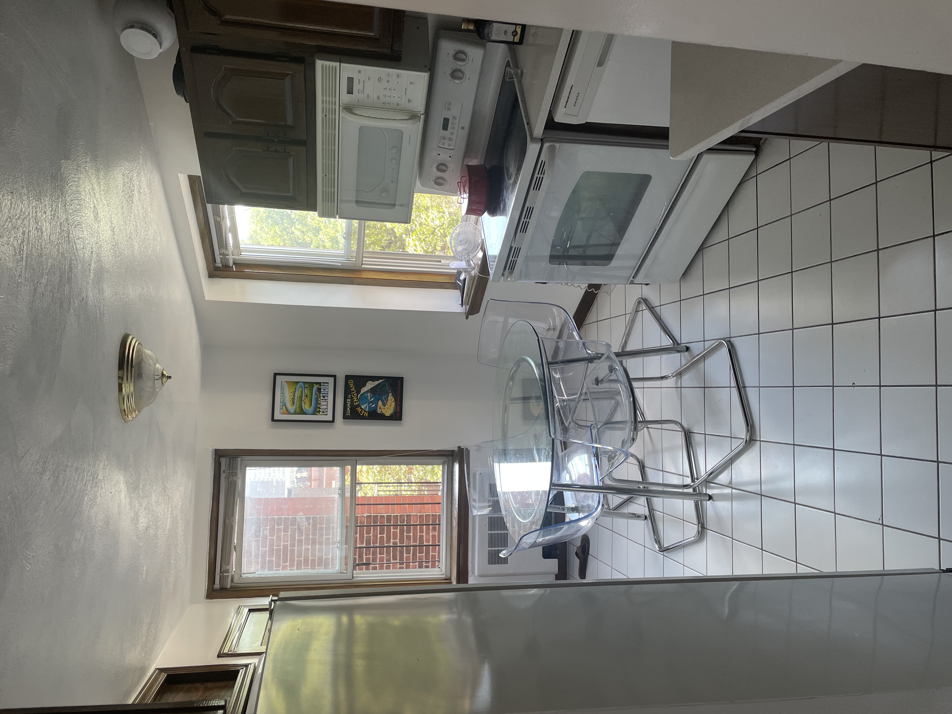 2 bed, 1 bath apartment for rent at 40 Sheafe St Unit 3, North End — photo 2 of 12