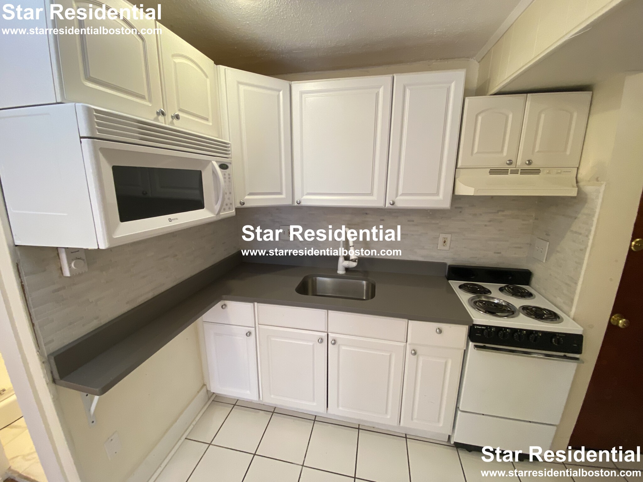 15 Keswick St, Fenway