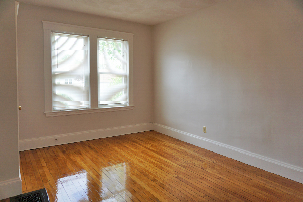 Photos of apartment on Crescent St.,Waltham MA 02453
