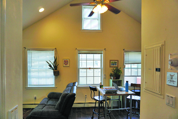 2141 Lambert St, East Cambridge