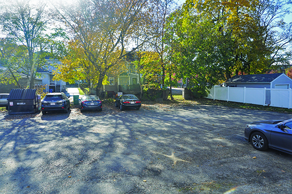 23 Maple St, Waltham