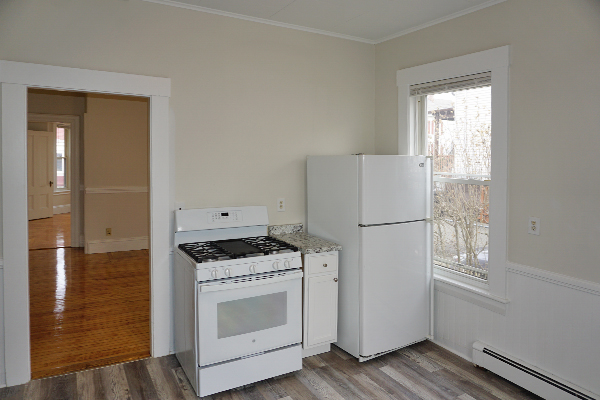 Photos of apartment on Maple St.,Waltham MA 02453