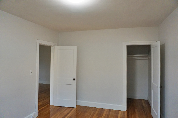 95 Adams St, South Side