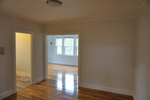 95 Adams St, South Side