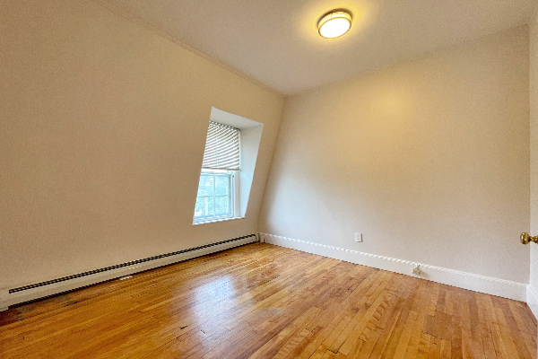 277 Lafayette St, Salem