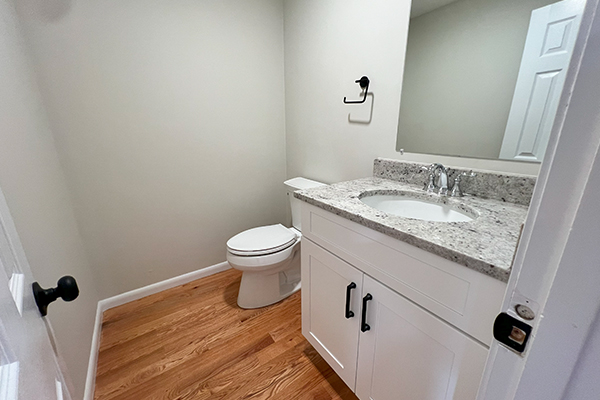 Photo 4 of 1 Elm Ct. Unit 3