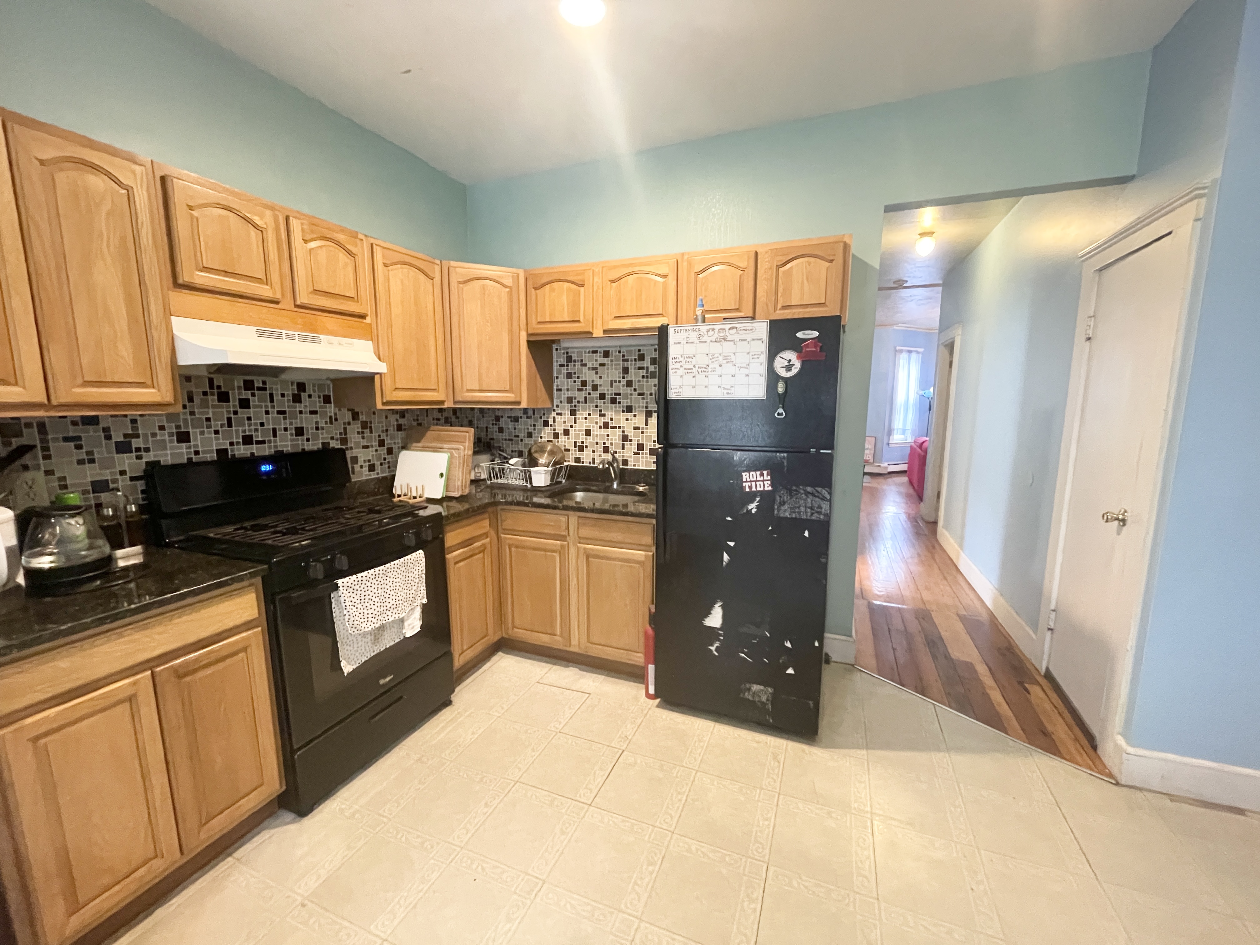 2.5 bed, 1 bath apartment for rent at 1562 Tremont St Unit 3, Mission Hill — photo 3 of 15