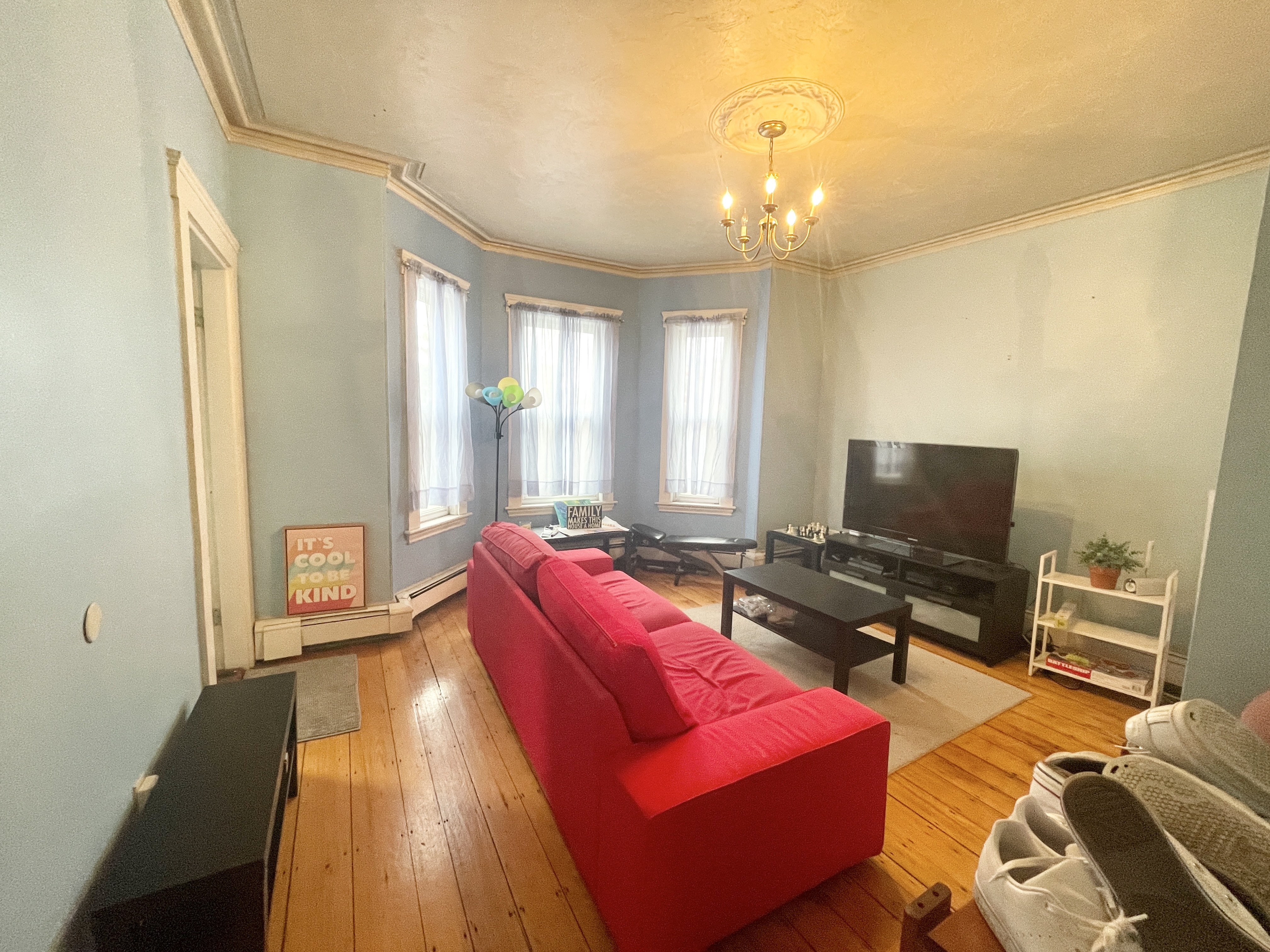 2.5 bed, 1 bath apartment for rent at 1562 Tremont St Unit 3, Mission Hill — photo 11 of 15