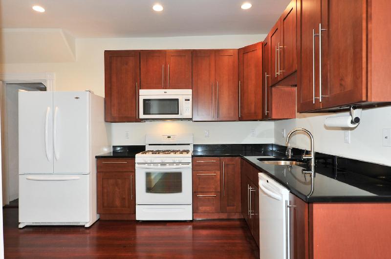 5 bed, 2 bath apartment for rent at 6 Oswald Unit 1, Mission Hill