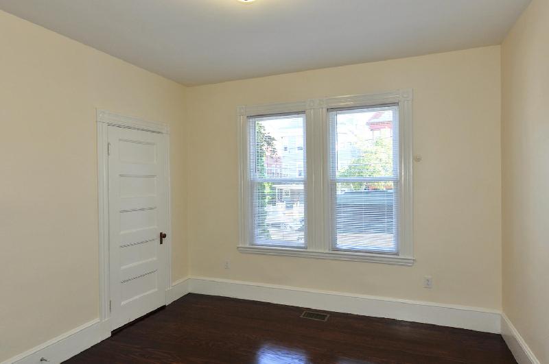 5 bed, 2 bath apartment for rent at 6 Oswald Unit 1, Mission Hill — photo 4 of 12