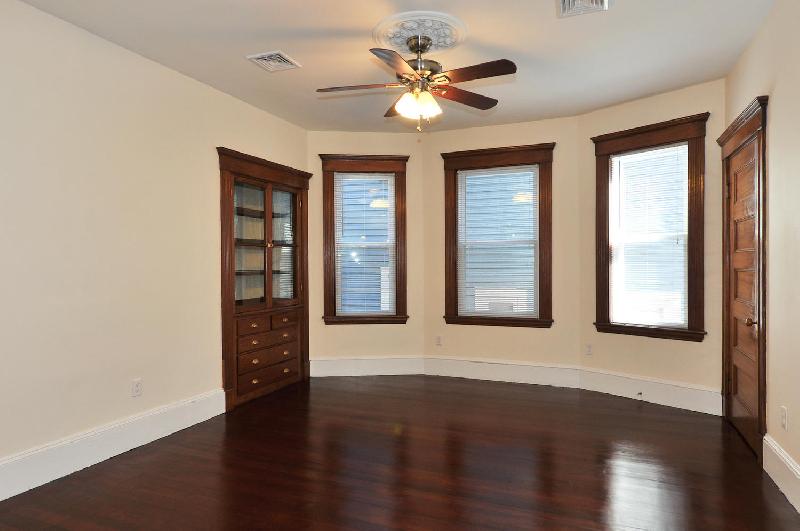 5 bed, 2 bath apartment for rent at 6 Oswald Unit 2, Mission Hill — photo 5 of 11