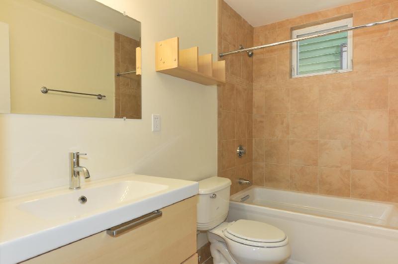 5 bed, 2 bath apartment for rent at 6 Oswald Unit 2, Mission Hill — photo 10 of 11