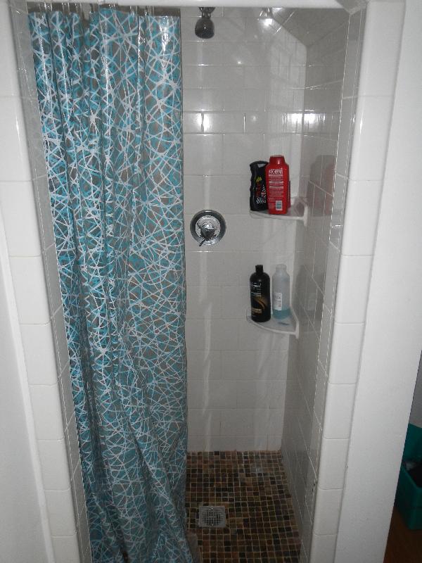 5 bed, 2 bath apartment for rent at 11 Sachem Unit 3, Mission Hill — photo 5 of 8