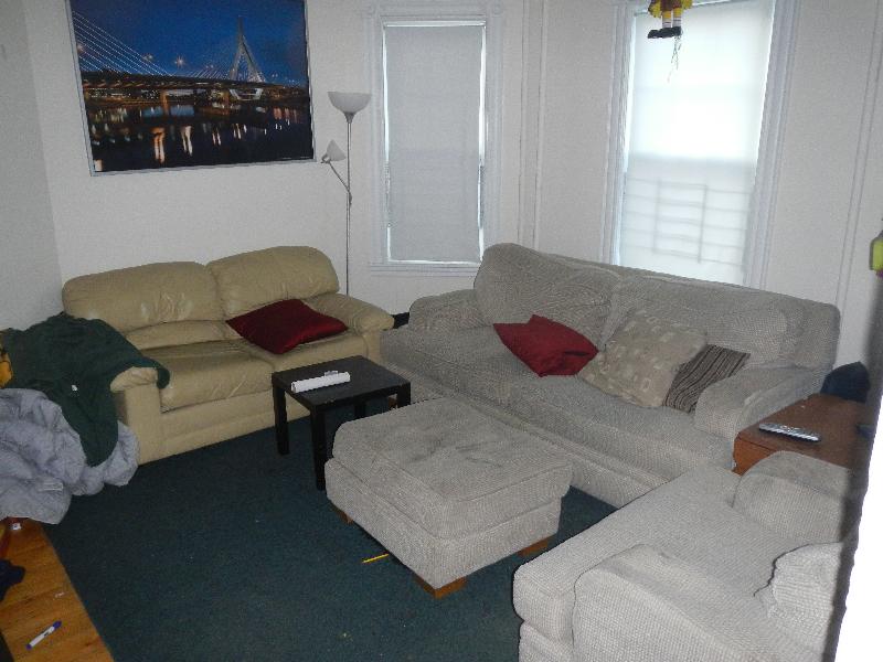 4 bed, 2 bath apartment for rent at 172 Saint Alphonsus Unit 1, Mission Hill — photo 10 of 12