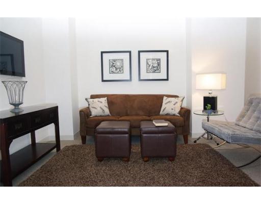 407 Washington St, Midtown