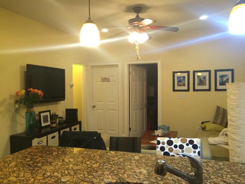 4 bed, 1 bath apartment for rent at 719 Parker St Unit 4, Mission Hill — photo 3 of 8