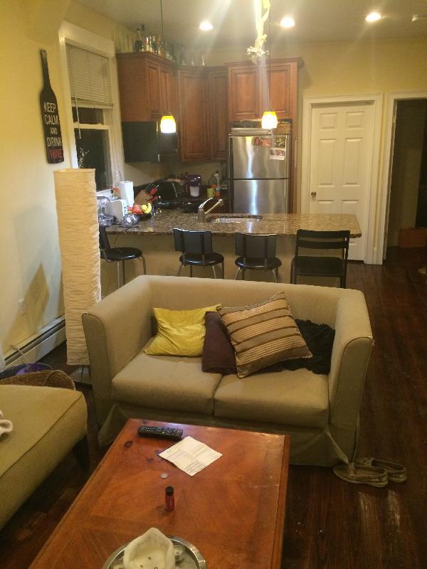 4 bed, 1 bath apartment for rent at 719 Parker St Unit 4, Mission Hill — photo 4 of 8