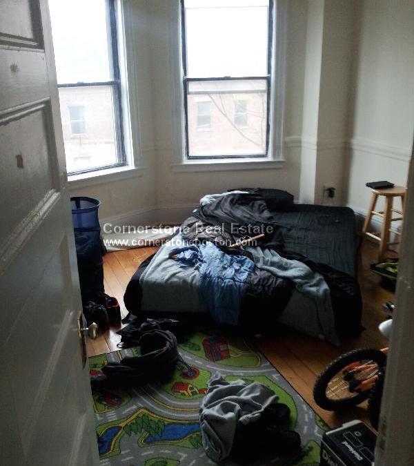 4 bed, 1 bath apartment for rent at 614 Columbus Unit 5, South End — photo 4 of 4