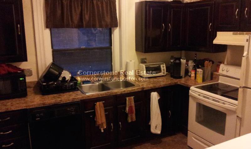 4 bed, 1 bath apartment for rent at 614 Columbus Unit 5, South End