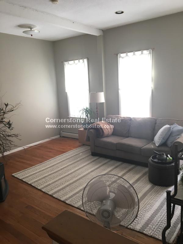 314 E St, South Boston