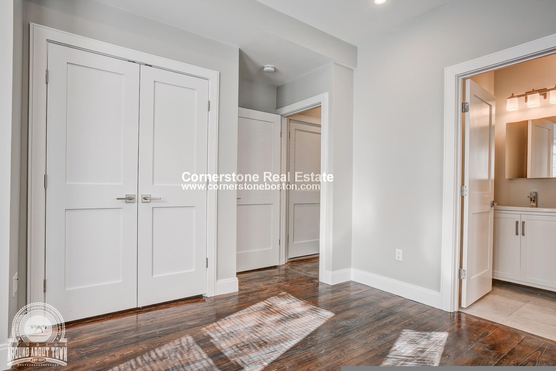 5 bed, 3 bath apartment for rent at 19 Dorset Unit 1, Dorchester — photo 13 of 16