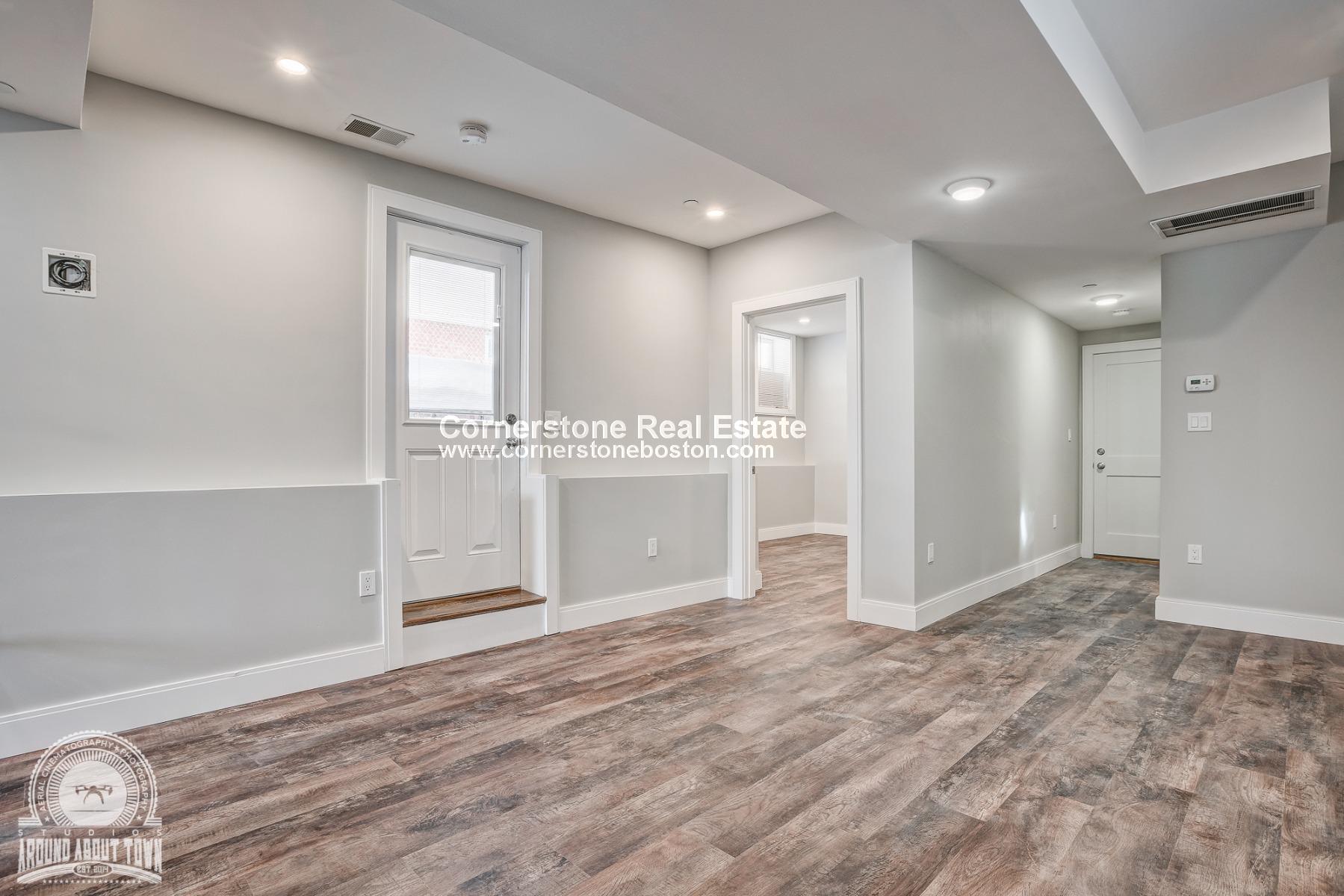 5 bed, 3 bath apartment for rent at 19 Dorset Unit 1, Dorchester — photo 5 of 16
