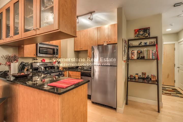 2 bed, 1 bath apartment for rent at 31 Cunard Unit 2, South End — photo 2 of 21