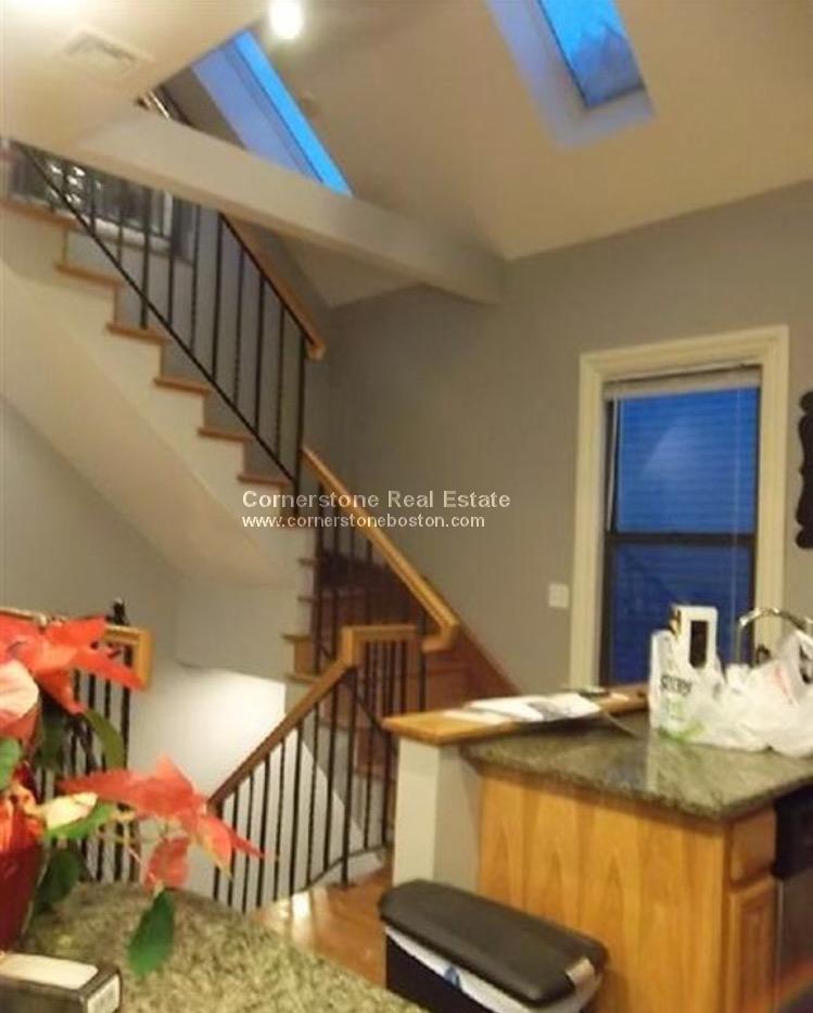 8 Oswald St, Mission Hill