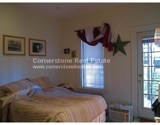 3 bed, 1 bath apartment for rent at 81 Old Harbor St Unit 1, South Boston — photo 4 of 11