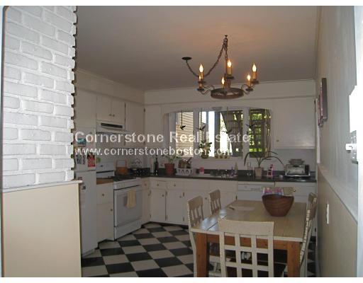 3 bed, 1 bath apartment for rent at 81 Old Harbor St Unit 1, South Boston — photo 6 of 11